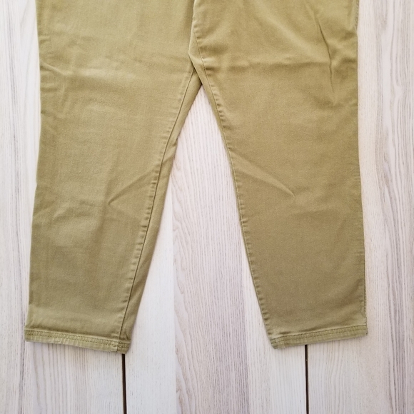 Old Navy Pixie Cropped Length Pants | Size 18 - Picture 3 of 7